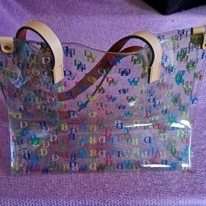 Dooney & Bourke IT lunch bag tote
